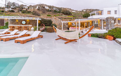 Seaside Villa: Toevlucht, Nacht, Landgoed, Hotel, Eco Hotel, Villa, Badplaats, Herenhuis, Zwembad, Hacienda