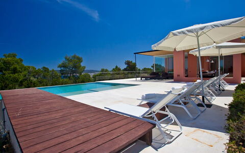 Villa Twilight: Zwembad, Buitenmeubels, Schaduw, Ligstoel, Stoel, Toevlucht, Hardwood, Dek, Paraplu, Eco Hotel