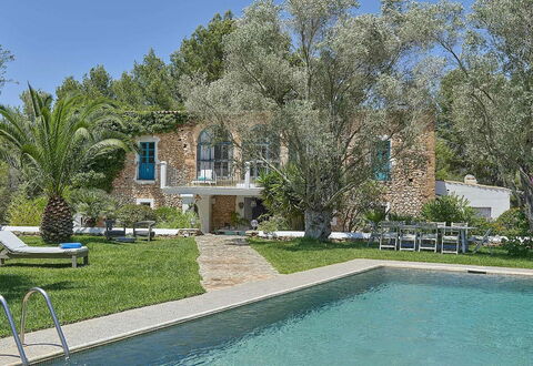 Villa Roger: Zwembad, Landgoed, Toevlucht, Hacienda, Villa, Herenhuis, Tuin, Boerderij, Buitenmeubels, Landscaping