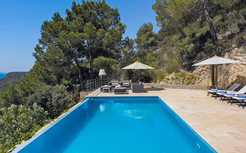 Villa Beleza: Blauw, Water, Natuurlijk Landschap, Zwembad, Toevlucht, Buitenmeubels, Tropen, Kust, Voorgebergte, Eco Hotel