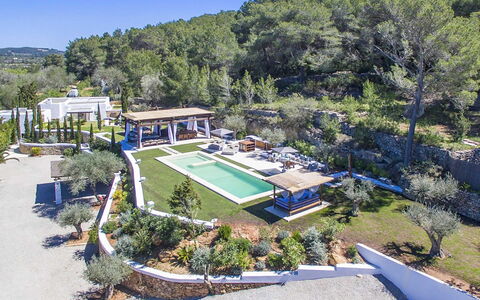 Villa Blueberry: Toevlucht, Zwembad, Landgoed, Eco Hotel, Vrije Tijd, Landscaping, Villa, Vakantie, Hacienda, Herenhuis