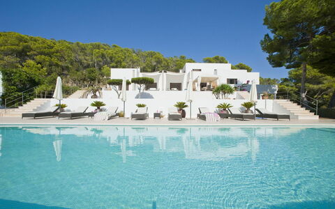 Villa Alessia: Toevlucht, Zee, Kust, Zwembad, Tropen, Eco Hotel, Landgoed, Badplaats, Badplaats