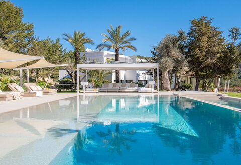 Villa Fabula: Zwembad, Boom, Toevlucht, Schaduw, Eco Hotel, Buitenmeubels, Landgoed, Hotel, Villa