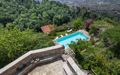 La Rocca di Monteggiori: Zwembad, Landgoed, Eco Hotel, Toevlucht, Luchtfotografie, Villa, Badplaats