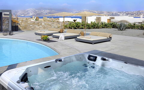 Villa Targer: Zwembad, Toevlucht, Buitenmeubels, Schaduw, Hotel, Jacuzzi, Eco Hotel, Badplaats, Villa