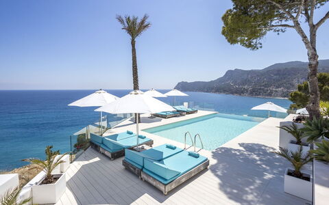 Villa Turchese: Blauw, Toevlucht, Buitenmeubels, Zwembad, Kust En Oceanic Landvormen, Zee, Kust, Ligstoel, Vrije Tijd, Eco Hotel