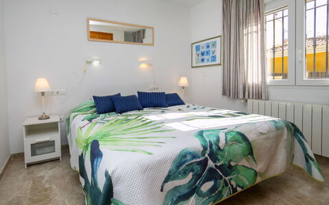 Bonalba Golf, Urb. Los Naranjos: Meubilair, Bed, Interieur Ontwerp, Slaapkamer, Laken, Bedding, Verdieping, Flooring, Hout, Kamer