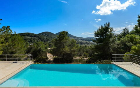 Villa Curiosity: Blauw, Zwembad, Water, Toevlucht, Schaduw, Tropen, Eco Hotel, Buitenmeubels, Badplaats, Hotel