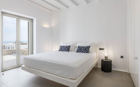 Villa Cupido: Slaapkamer, Verdieping, Bed, Appartement, Bedding, Laken, Bed Frame, Hotel, Hoofdkussen, Linens