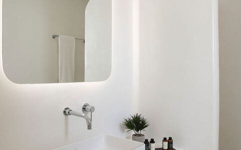 Villa Psiche: Loodgieterswerkinrichting, Interieur Ontwerp, Badkamer, Kraan, Loodgieter, Wastafel, Wastafel In De Badkamer, Bad, Lichte Inrichting, Ceramic