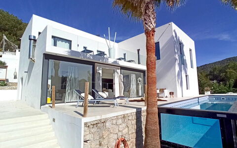 Villa Seahorse: Zwembad, Huis, Toevlucht, Landgoed, Villa, Hotel, Balkon, Eco Hotel, Herenhuis