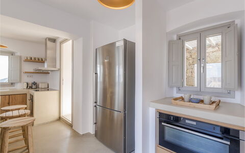 Villa Vesper: Meubilair, Hout, Flooring, Interieur Ontwerp, Major Appliance, Keuken, Toestel Van De Keuken, Verdieping, Countertop, Plafond