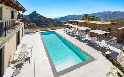 Villa Zafferano: Zwembad, Blauw, Toevlucht, Eco Hotel, Buitenmeubels, Thermae, Bergketen, Ligstoel, Hotel, Villa