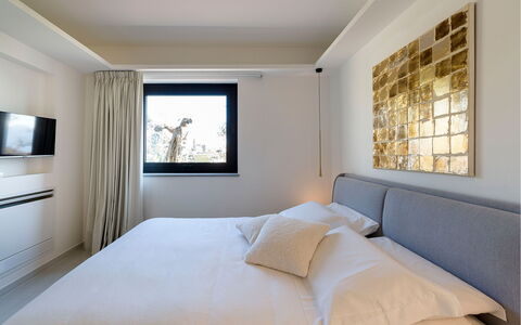 Villa Zafferano: Interieur Ontwerp, Bed, Meubilair, Slaapkamer, Muur, Flooring, Verdieping, Hout, Plafond, Kamer