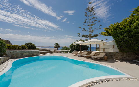 Villa Athella: Zwembad, Toevlucht, Buitenmeubels, Zee, Eco Hotel, Oceaan, Paraplu, Tropen, Kust, Hotel