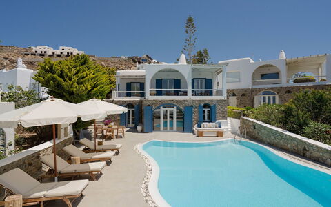 Villa Athella: Toevlucht, Zwembad, Hotel, Landgoed, Villa, Ontwerp, Herenhuis, Eco Hotel, Badplaats, Kamerplant