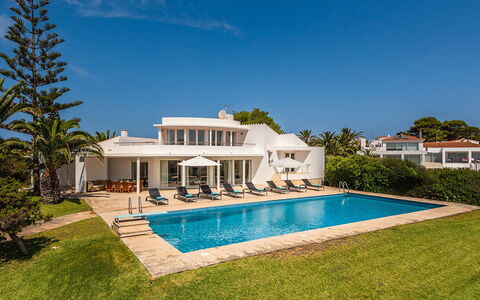 Villa the Cliff: Zwembad, Toevlucht, Landgoed, Herenhuis, Villa, Landscaping, Eco Hotel, Hacienda, Schaduw