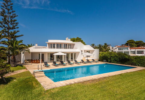 Villa the Cliff: Zwembad, Toevlucht, Landgoed, Herenhuis, Villa, Landscaping, Eco Hotel, Hacienda, Schaduw