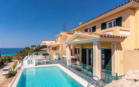 Villa Superba: Blauw, Zee, Kust, Kust En Oceanic Landvormen, Toevlucht, Oceaan, Kust, Balkon, Zwembad, Vakantie