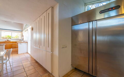 Casa Gigliola: Major Appliance, Flooring, Keuken, Toestel Van De Keuken, Verdieping, Countertop, Cabinetry, Beits, Huishoudapparatuur, Tegel