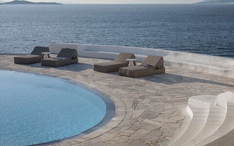 Villa Talia: Zwemwater, Zee, Kust En Oceanic Landvormen, Kust, Oceaan, Buitenmeubels, Zwembad, Kust, Strand, Tropen