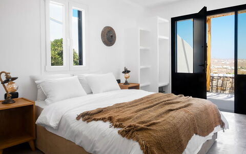 Villa Osiride: Meubilair, Slaapkamer, Bed, Laken, Bedding, Interieur Ontwerp, Verdieping, Linens, Bed Frame, Huis