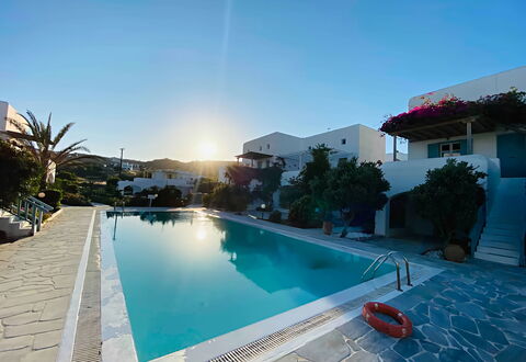 Mykonos Pool House 5: Zwembad, Toevlucht, Buitenmeubels, Eco Hotel, Vrije Tijd, Ligstoel, Paraplu, Badplaats, Hotel, Vakantie