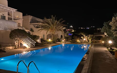 Mikonos Pool House 6: Zwembad, Toevlucht, Thermae, Eco Hotel, Hacienda, Hotel, Badplaats, Buitenmeubels, Ligstoel