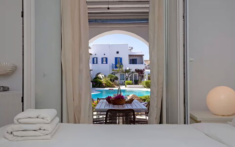 Mykonos Pool House 8: Zwembad, Toevlucht, Huis, Appartement, Ligstoel, Hotel, Buitenmeubels, Villa, Stoel, Eco Hotel