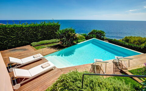 Villa Kate: Blauw, Water, Zwembad, Toevlucht, Vrije Tijd, Buitenmeubels, Zee, Eco Hotel, Oceaan, Schaduw