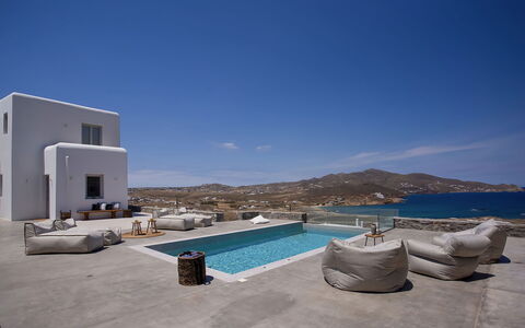 Villa Cornelia 2: Blauw, Zwembad, Villa, Penthouse, Baai