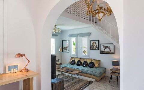 Villa Sean: Meubilair, Interieur Ontwerp, Flooring, Muur, Verdieping, Hout, Kamer, Plafond, Bankstel, Woonkamer