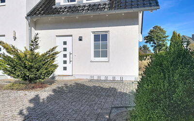 Trassenheide 201: Gebouw, Venster, Huis, Woongebied, Huis, Dak, Verblijf, Deur, Siding, Landgoed