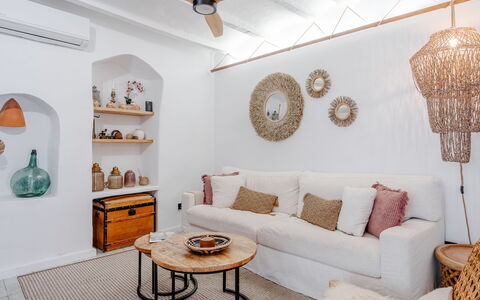 Villa Pastores: Meubilair, Interieur Ontwerp, Muur, Plafond, Bankstel, Huis, Woonkamer, Kamer, Flooring, Verdieping