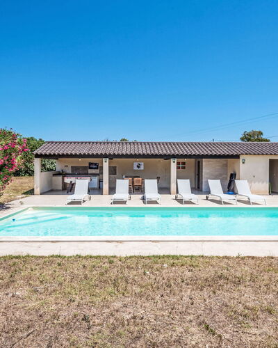 Villa i Tre Fratelli: Landgoed, Toevlucht, Schaduw, Boerderij, Zwembad, Hacienda, Villa, Eco Hotel, Outdoor Structuur, Binnenplaats
