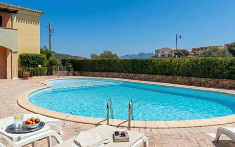 Vacanze Nespolo: Zwembad, Toevlucht, Hotel, Eco Hotel, Villa