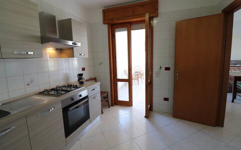 Ludovica: Flooring, Hout, Verdieping, Interieur Ontwerp, Keuken, Kamer, Huis, Beits, Hardwood, Major Appliance