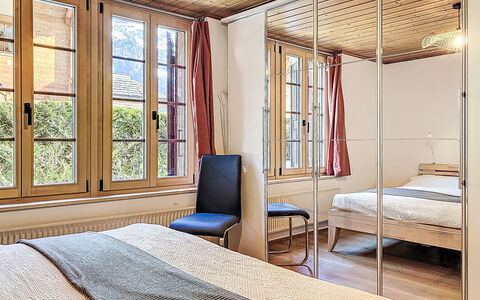 Bon-Accueil: Meubilair, Interieur Ontwerp, Hout, Verdieping, Flooring, Bed, Slaapkamer, Plafond, Kamer, Appartement