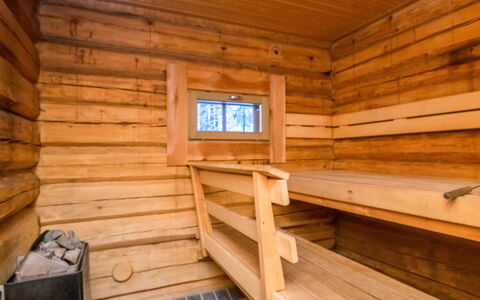 Luhtalemmikki: Bed, Meubilair, Slaapkamer, Interieur Ontwerp, Bedding, Laken, Flooring, Hout, Verdieping, Kamer