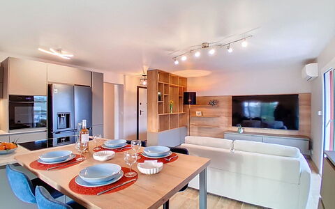 L'Astrolabe: Schaduw, Veranda, Balkon, Hek, Leuning, Outdoor Structuur