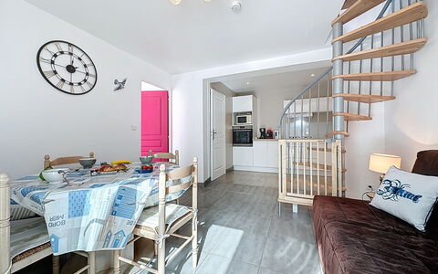 Ty Ar Mor: Interieur Ontwerp, Meubilair, Flooring, Verdieping, Kamer, Appartement, Plafond, Huis, Tafel, Stoel