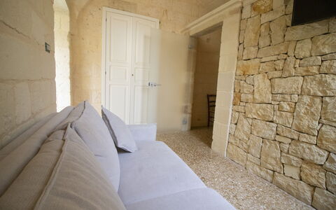 Coclea Heritage Suites: Muur, Flooring, Verdieping, Stenen Muur, Steen, Woonkamer