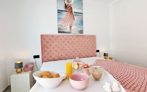 Residencial Panoramic: Meubilair, Interieur Ontwerp, Slaapkamer, Kamer, Bed, Linens, Verdieping, Flooring, Textiel, Laken