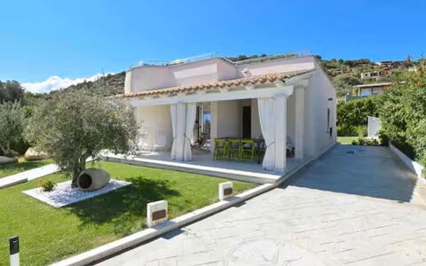 Villa Rei M&M: Appartement, Toevlucht, Balkon, Hotel, Zwembad, Badplaats, Strand
