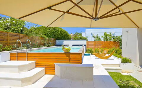 Villa Rei M&M: Appartement, Toevlucht, Balkon, Hotel, Zwembad, Badplaats, Strand