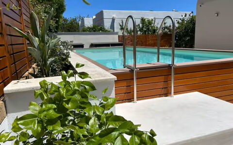Villa Rei M&M: Appartement, Toevlucht, Balkon, Hotel, Zwembad, Badplaats, Strand