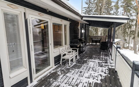 Villa Kökköharju: Hout, Winter, Dek, Freezing, Hardwood, Sneeuw, Plank, Timmerhout, Daylighting, Siding