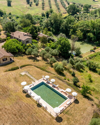 Il Giuncheto Apartments, Pool, Umbrian Countryside