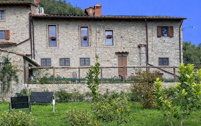 Borgo Antico, Pool, Barberino del Mugello