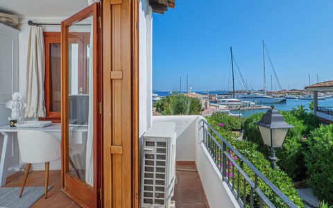 Residenza Rudalza: Boot, Jachthaven, Watercraft, Zee, Haven, Appartement, Dok, Boten En Varen - Materialen En Benodigdheden, Haven, Stoel